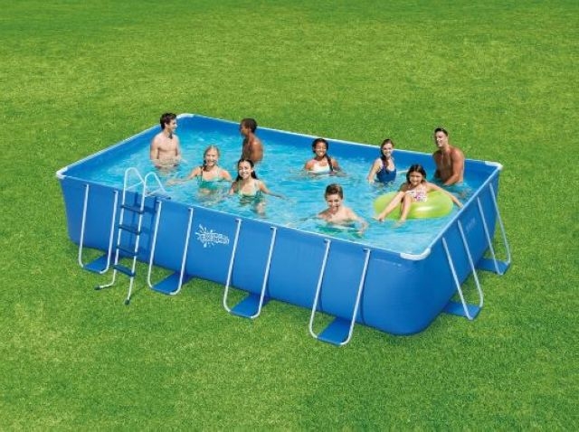 Каркасный бассейн прямоугольный Polygruop Summer Escapes Р20-2052-Z, размер 549 х 274 х 132 см, в комплекте: (лестница, тент, подложка). Объем: 17 203 л. 