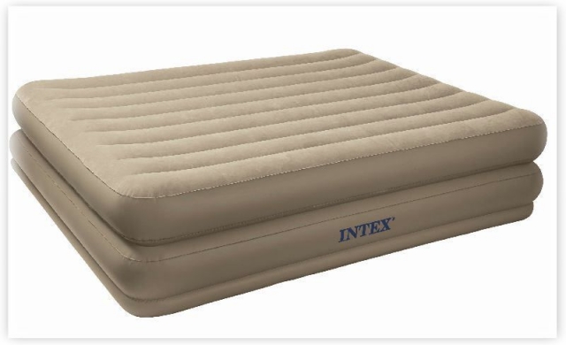 Надувная кровать двуспальная Intex 67728, размер 152 х 203 х 46 см встроенный насос 