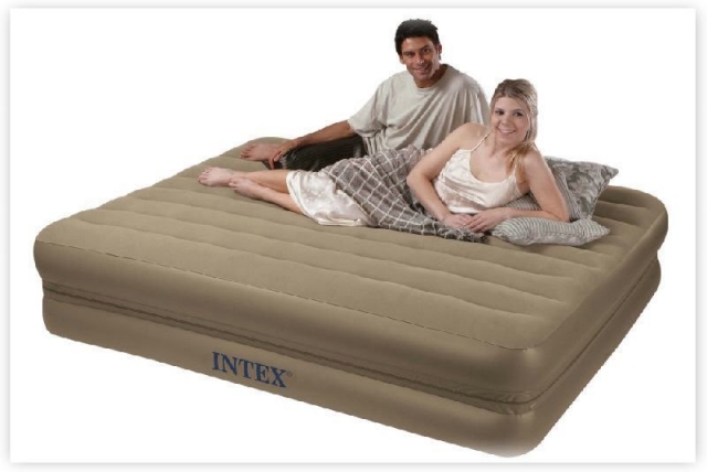 Надувная кровать двуспальная Intex 66754, размер 152 x 203 x 46 см без насоса 