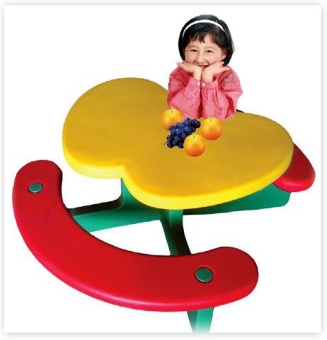 Детский столик для дачи Lerado LА-612 